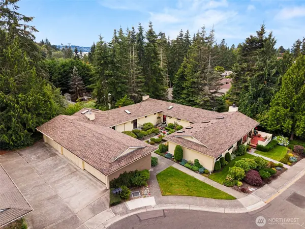 1111 S 249th Place, Des Moines, WA 98198