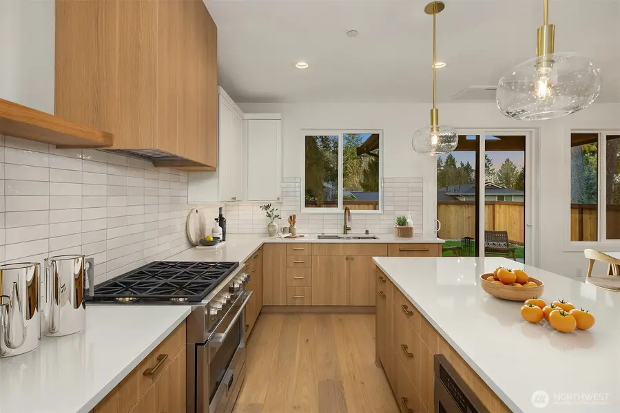 13742 NE 101st Street, Kirkland, WA 98033 - #3