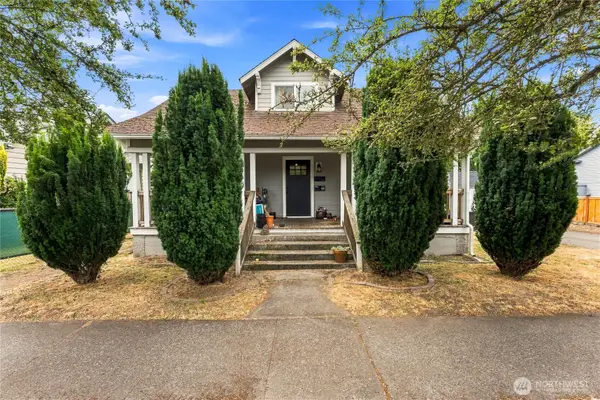 1110 S 25th Street #A/B, Tacoma, WA 98405