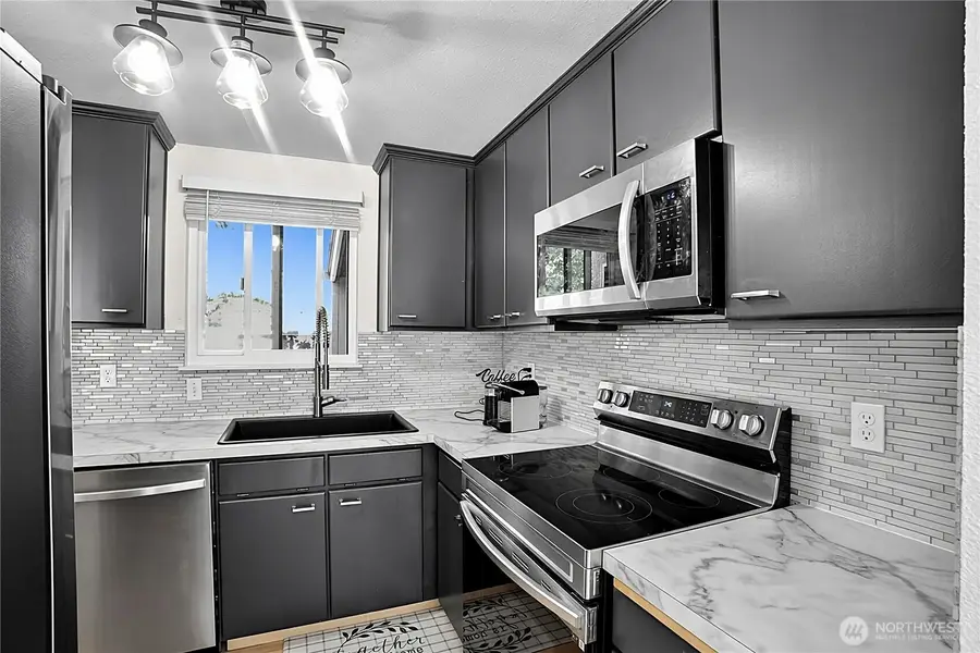 10011 NE 138th Place #A5, Kirkland, WA 98034 - #2