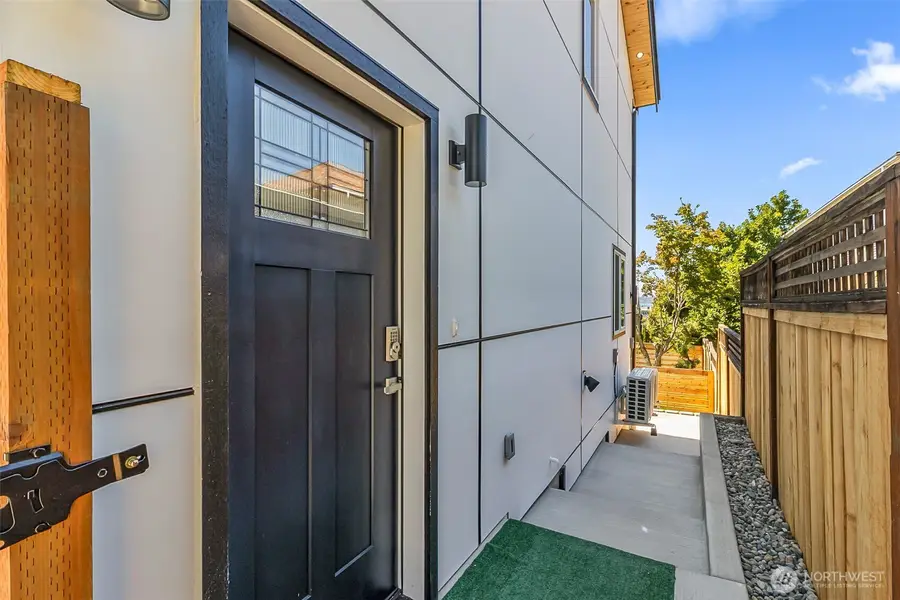 2623 Grand Ave #C, Everett, WA 98201 - #3