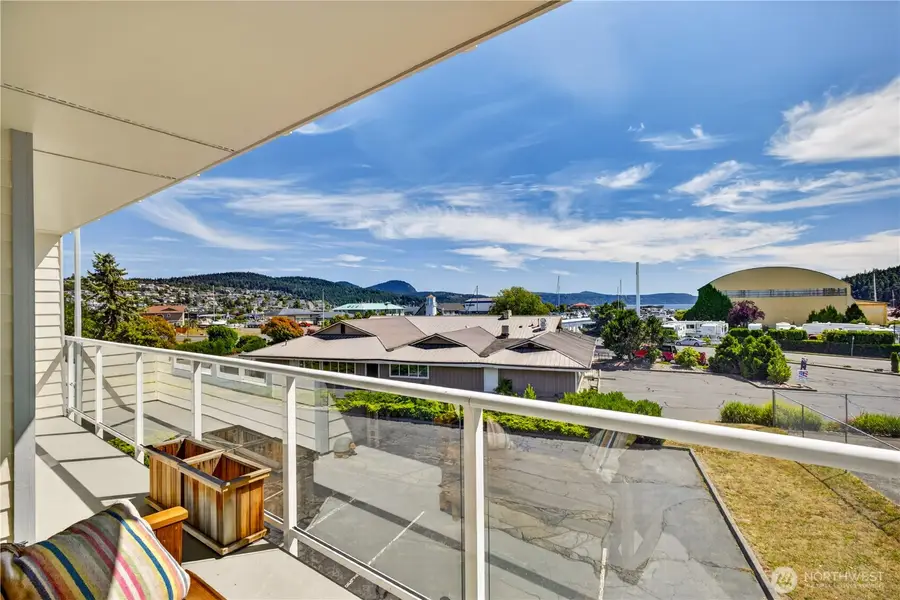 1800 Skyline Way #206, Anacortes, WA 98221 - #2