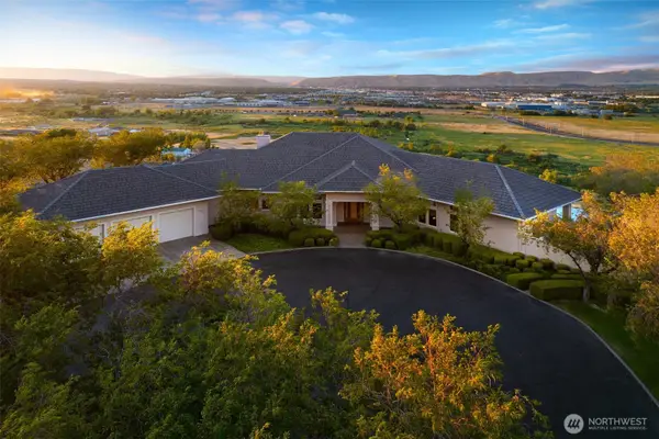 24 Eagle Crest Drive, Union Gap, WA 98903
