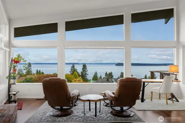 20 Jackson Lane, Port Ludlow, WA 98365