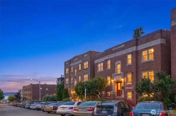 625 4th Avenue W, Seattle, WA 98119