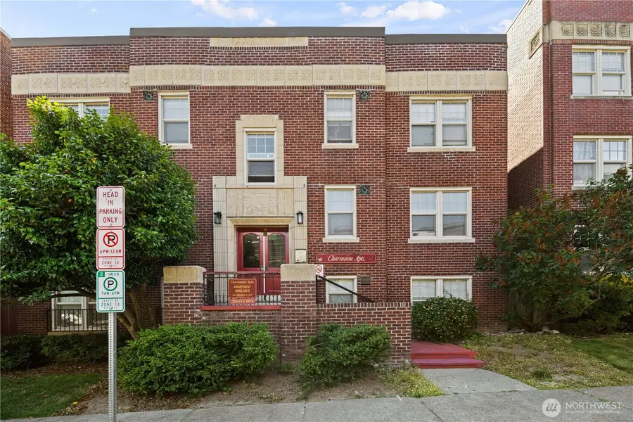 625 4th Avenue W, Seattle, WA 98119 - #2