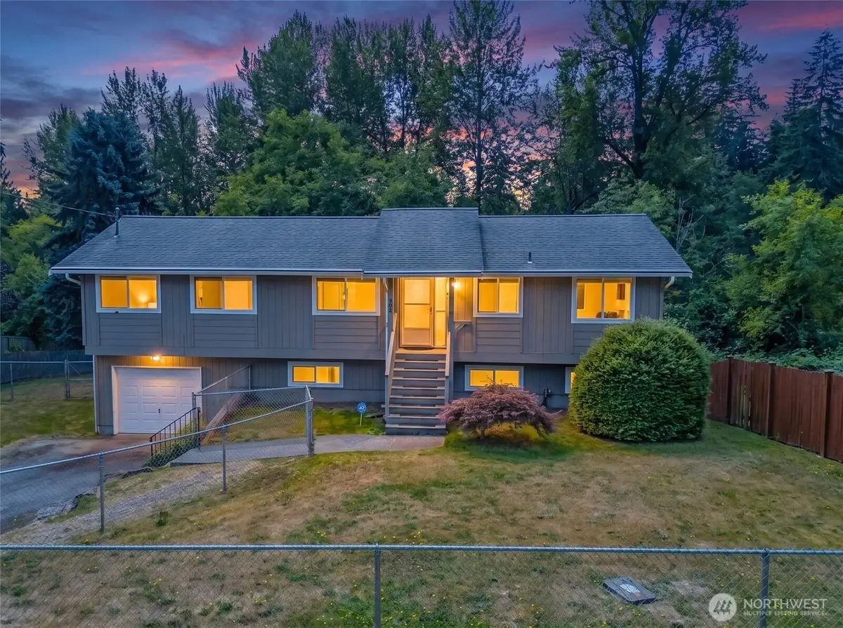 302 137th Street Sw, Everett, WA 98208 - #1