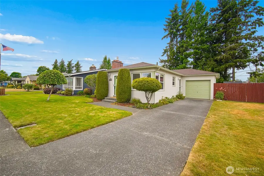 1712 D Street, Lynden, WA 98264 - #2