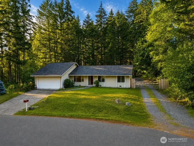 9565 Emerald Drive Se, Port Orchard, WA 98367 - #1