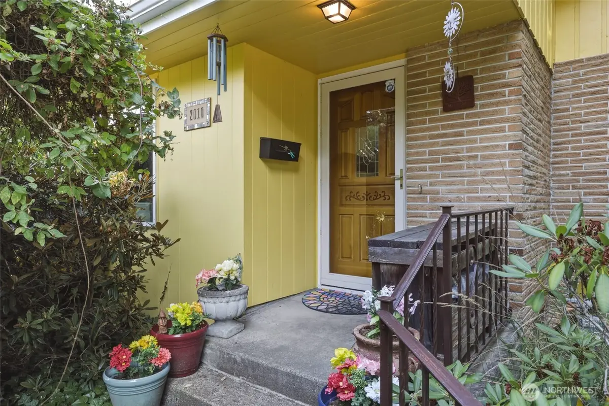 2010 Forest Hill Drive Se, Olympia, WA 98501 - #1