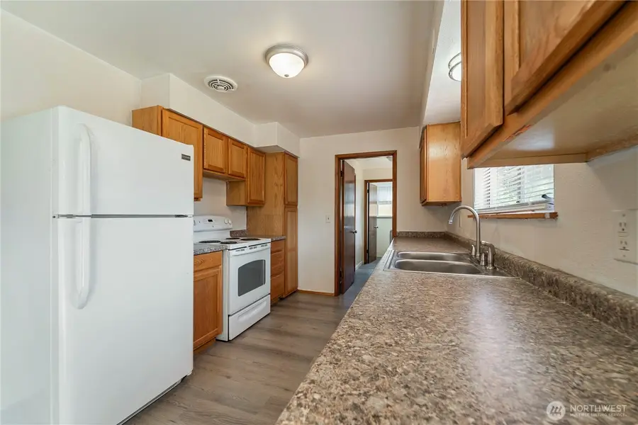 9820 Washington Blvd Sw, Lakewood, WA 98498 - #3