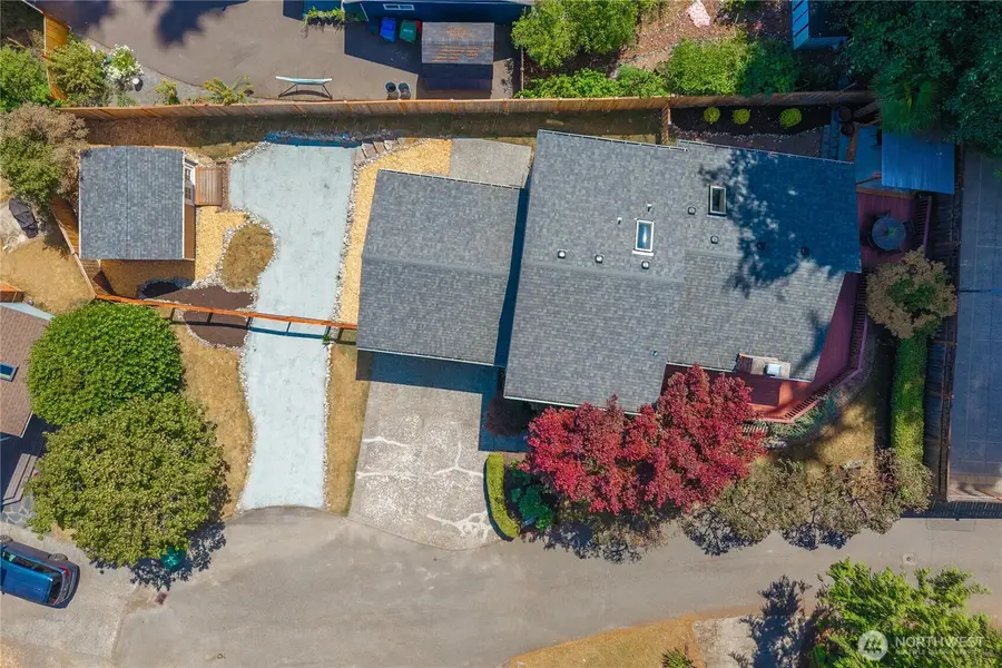 2421 NE 180th Street, Shoreline, WA 98155 - #3