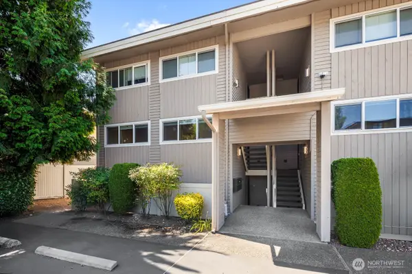 725 9th Avenue S #201, Kirkland, WA 98033