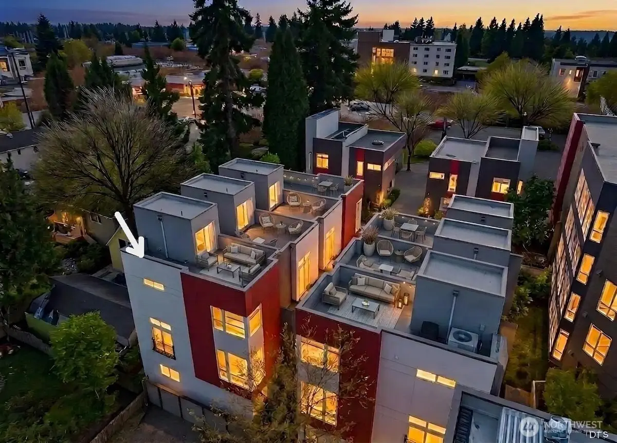 9032 14th Avenue Nw #D, Seattle, WA 98117 - #1