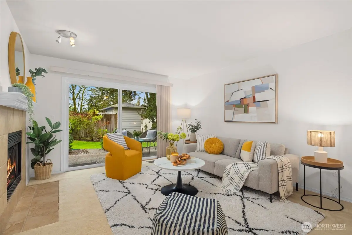 4202 Factoria Blvd Se #D2, Bellevue, WA 98006 - #1