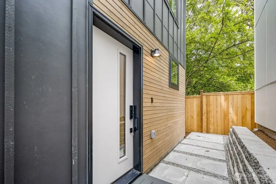 1214 NE 100th Street, Seattle, WA 98125 - #3
