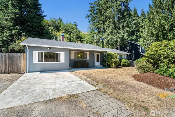 4708 Alameda Avenue W, University Place, WA 98466