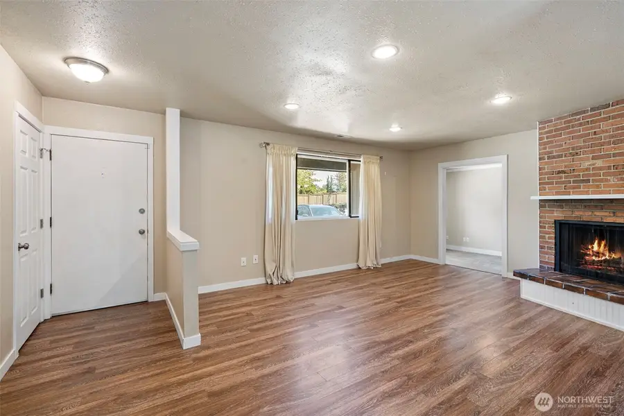 4708 Alameda Avenue W, University Place, WA 98466 - #3