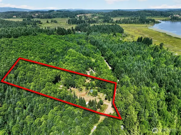 0 West Shore Rd, Castle Rock, WA 98611