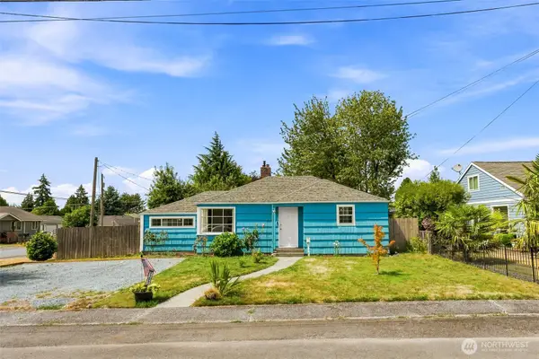 17053 35th Avenue S, SeaTac, WA 98188