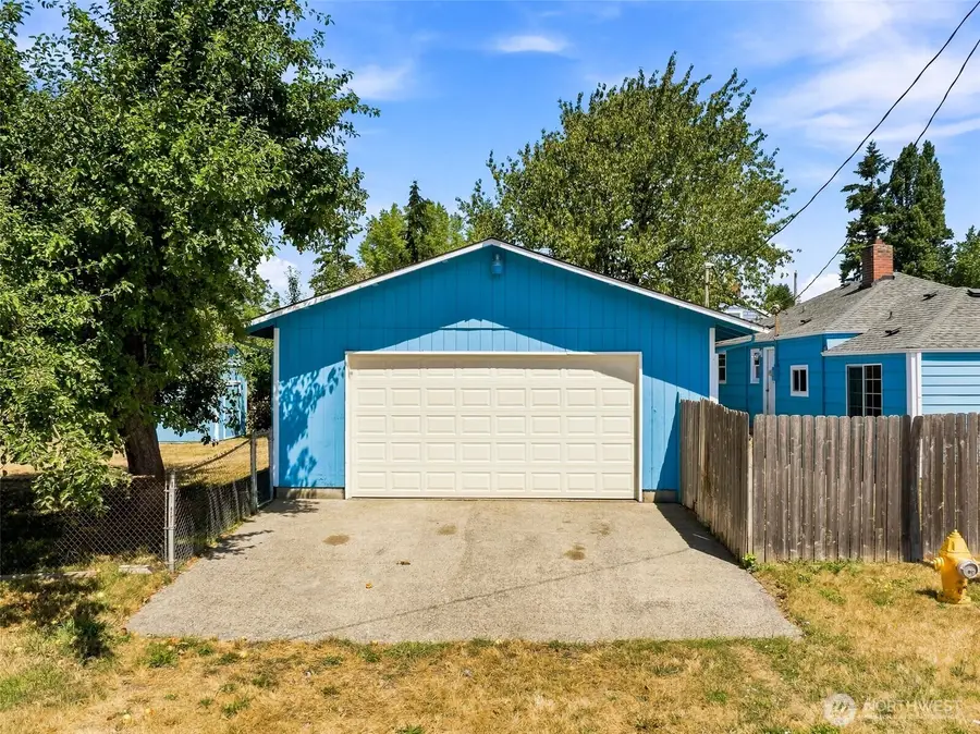 17053 35th Avenue S, Seatac, WA 98188 - #2