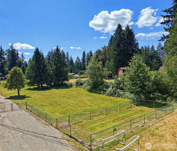 186 SE 213th Street #9, Renton, WA 98058