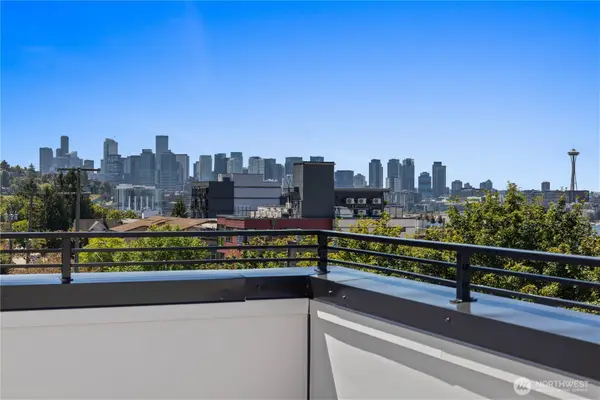 2328 Franklin Avenue E, Seattle, WA 98102
