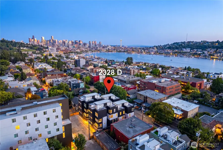 2328 Franklin Avenue E, Seattle, WA 98102 - #3