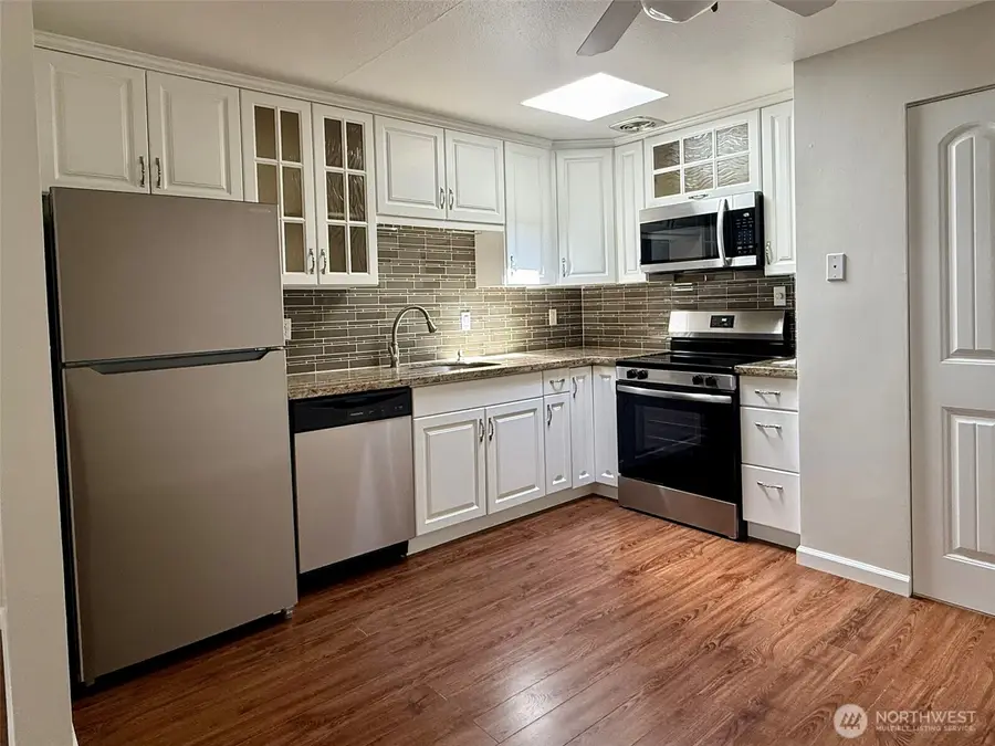 4308 NE Sunset Boulevard #Y2, Renton, WA 98059 - #3