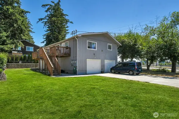 30348 13th Avenue S #1 & 2, Federal Way, WA 98003