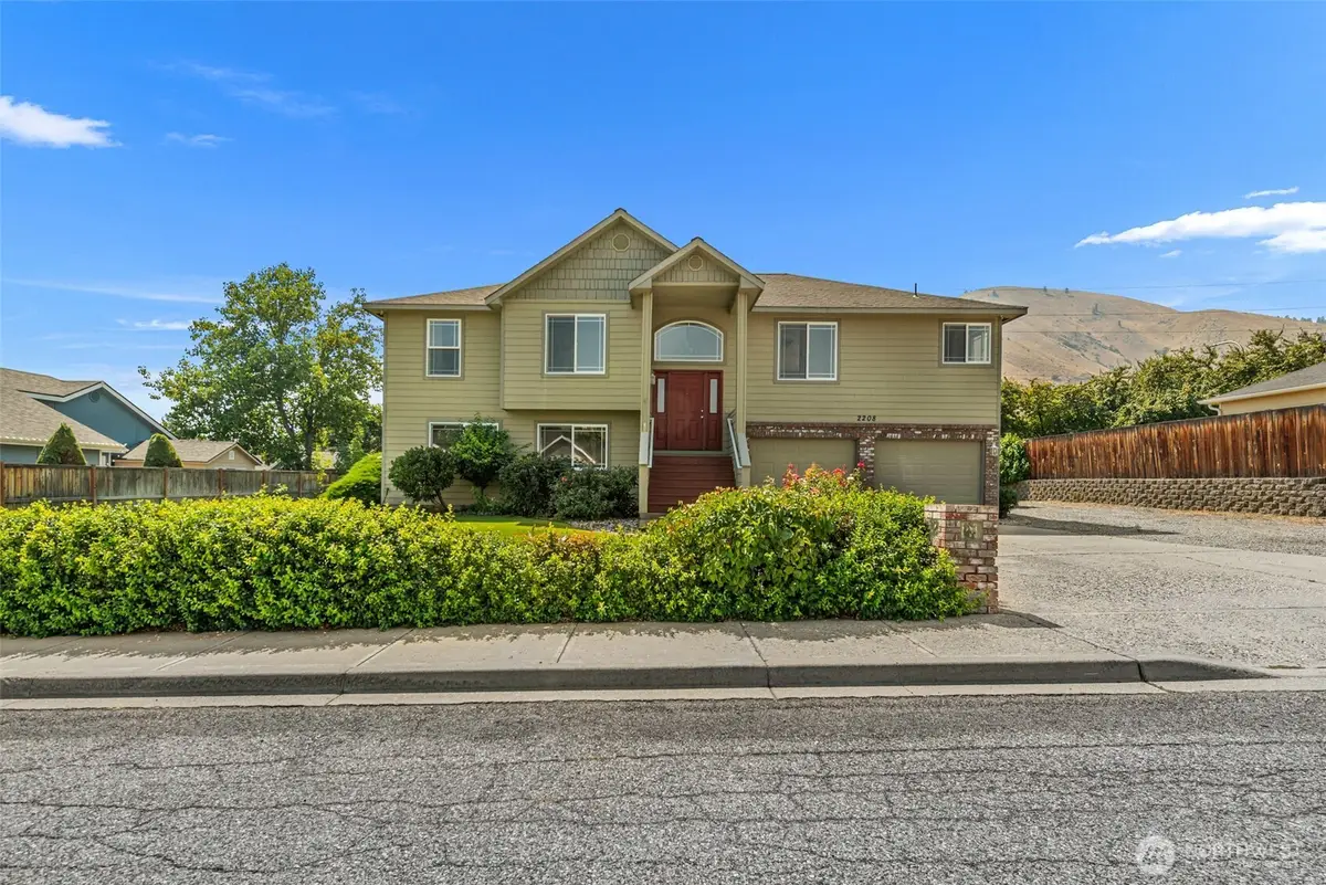 2208 Ashley Brooke, Wenatchee, WA 98801 - #1