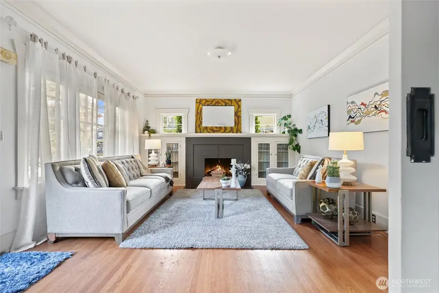 360 Howe Street, Seattle, WA 98109 - #3