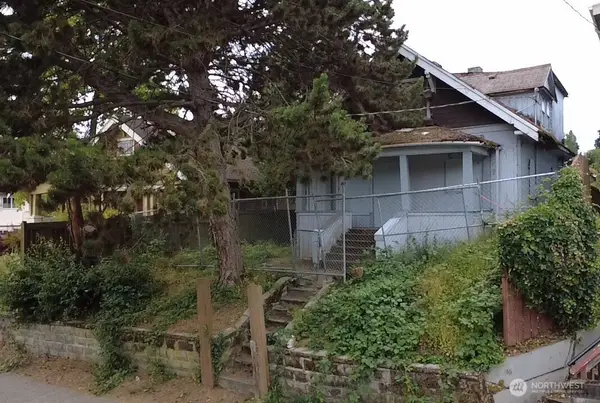 4163 38th Avenue S, Seattle, WA 98118