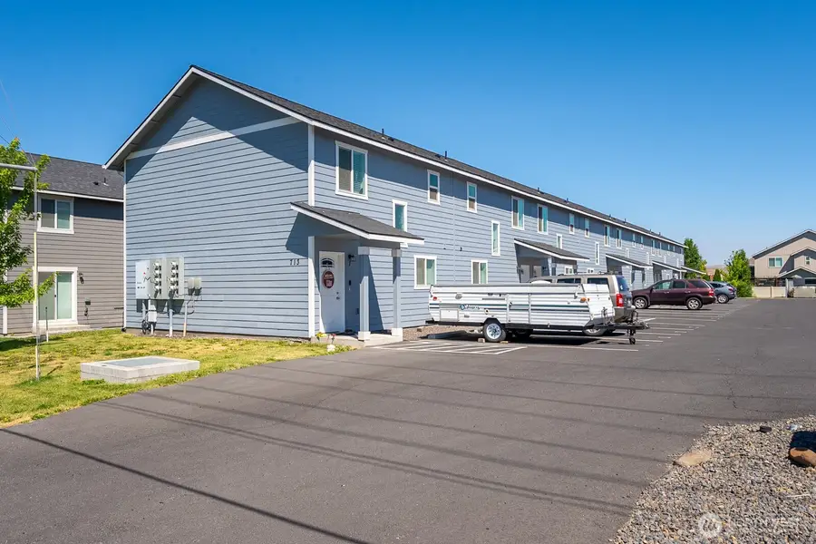 713 3rd Ave Ne, Ephrata, WA 98823 - #3