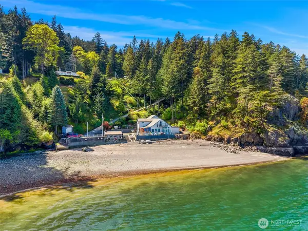1442 Seacrest Drive, Lummi Island, WA 98262