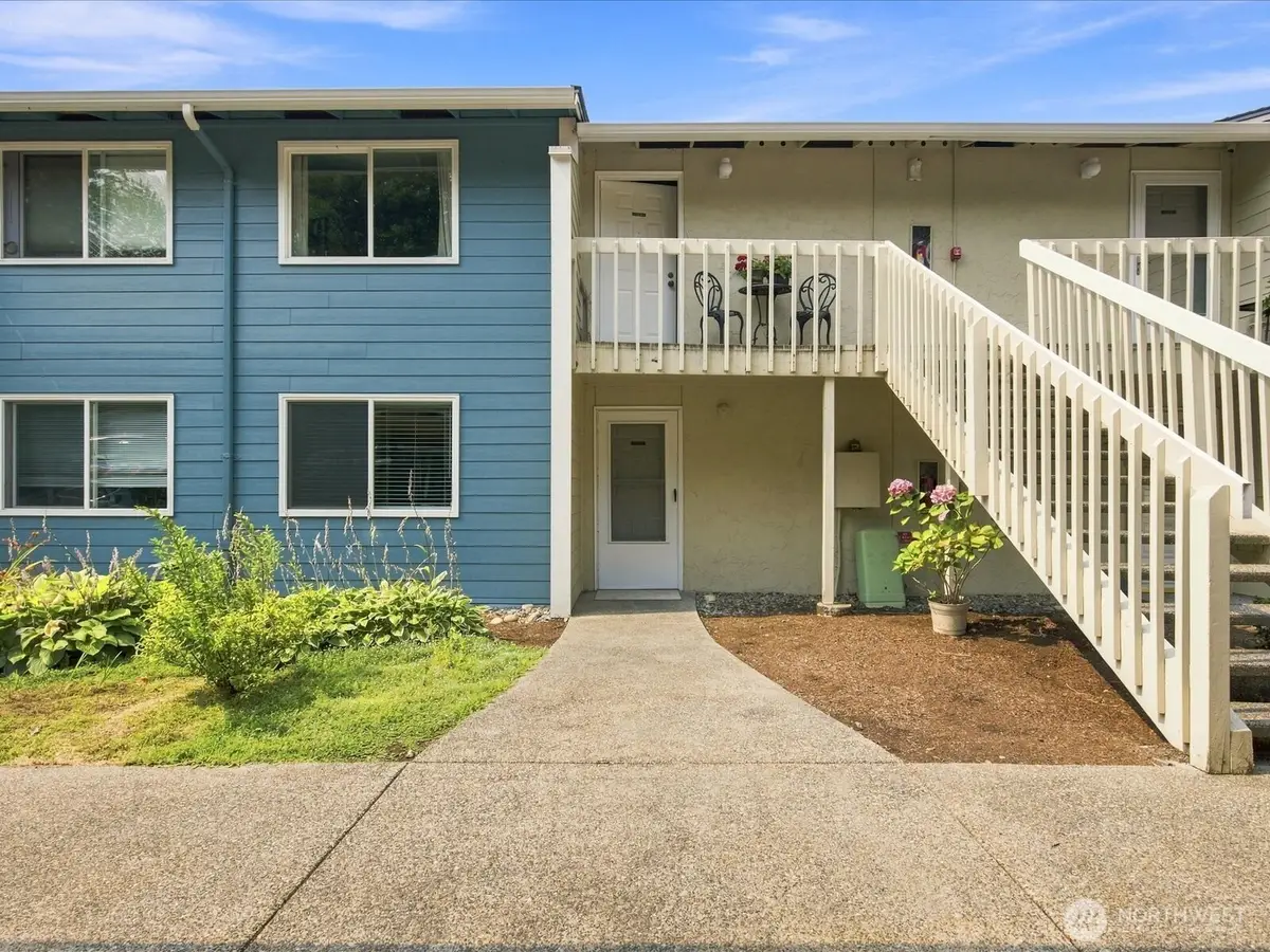 9484 Red-wood Road Ne #C204, Redmond, WA 98052 - #1