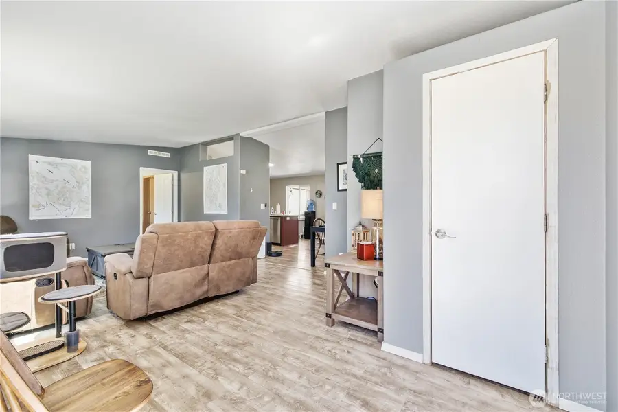 1060 Sidney Street, Oak Harbor, WA 98277 - #3