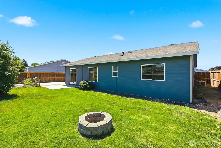 127 Northstone Parkway, Zillah, WA 98953 - #2