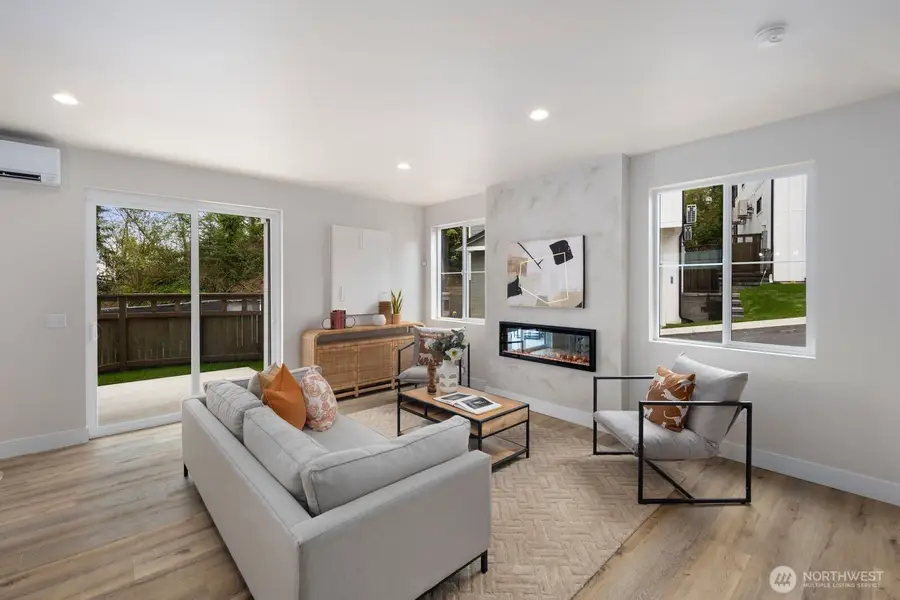 9430 Olson Place Sw, Seattle, WA 98106 - #2
