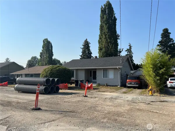 603 Kansas Street Sw #1 & 2, Orting, WA 98360