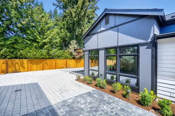 13024 Corliss Avenue N, Seattle, WA 98133