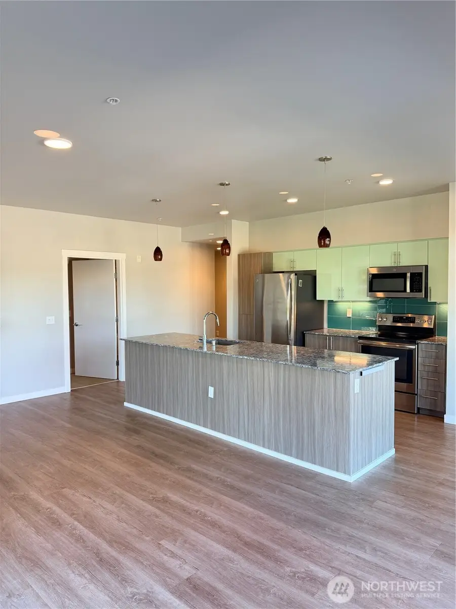 1085 103rd Avenue Ne #220, Bellevue, WA 98004 - #2