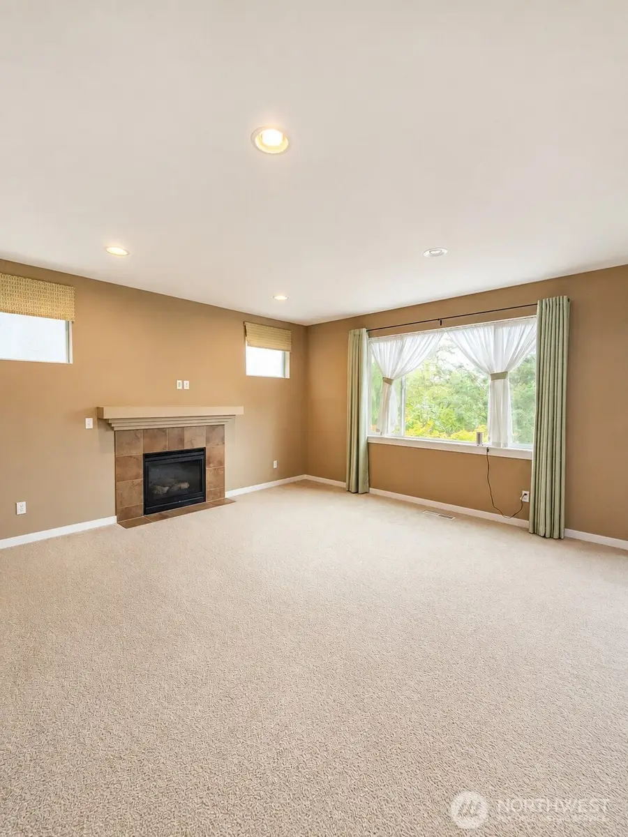 27010 223rd Lane Se, Maple Valley, WA 98038 - #2