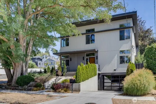 3454 33rd Avenue W #1, Seattle, WA 98199