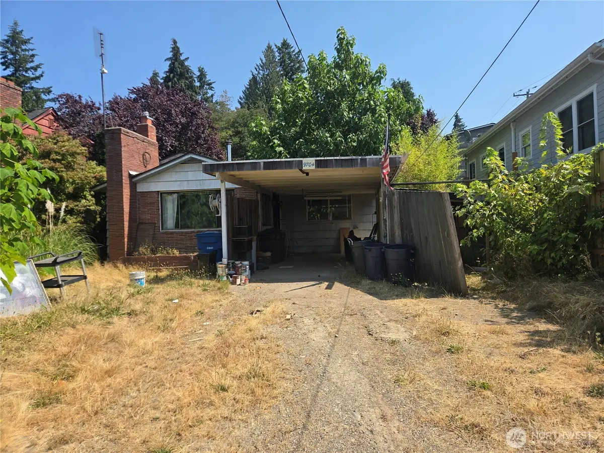 9704 8th Avenue Ne, Seattle, WA 98115 - #1