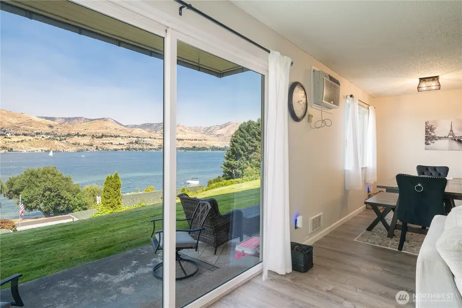 1902 W Prospect Street #105, Chelan, WA 98816 - #2