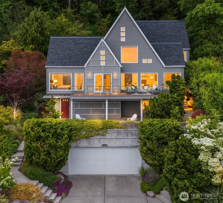 4622 57th Avenue Sw, Seattle, WA 98116 - #3