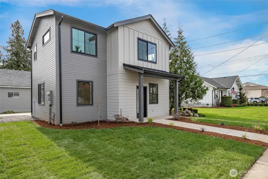 212 E Grover Street, Lynden, WA 98264 - #2