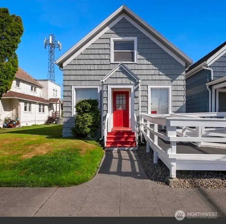 621 W Market Street, Aberdeen, WA 98520 - #1