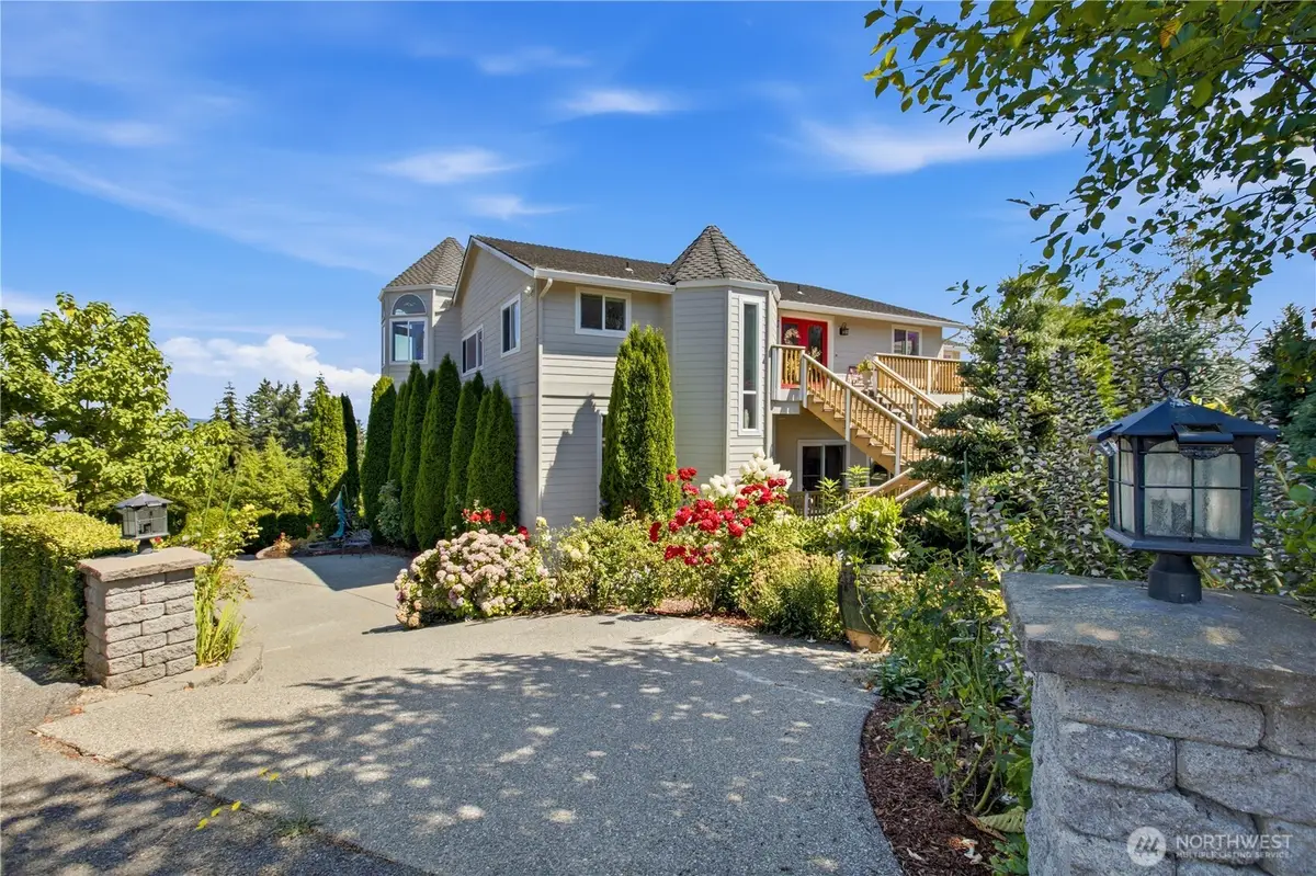 6203 Watchtower Road Ne, Tacoma, WA 98422 - #1